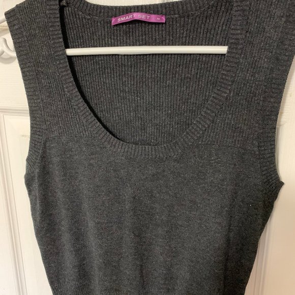 Women's Sweater Shell/Vest - Picture 2 of 2
